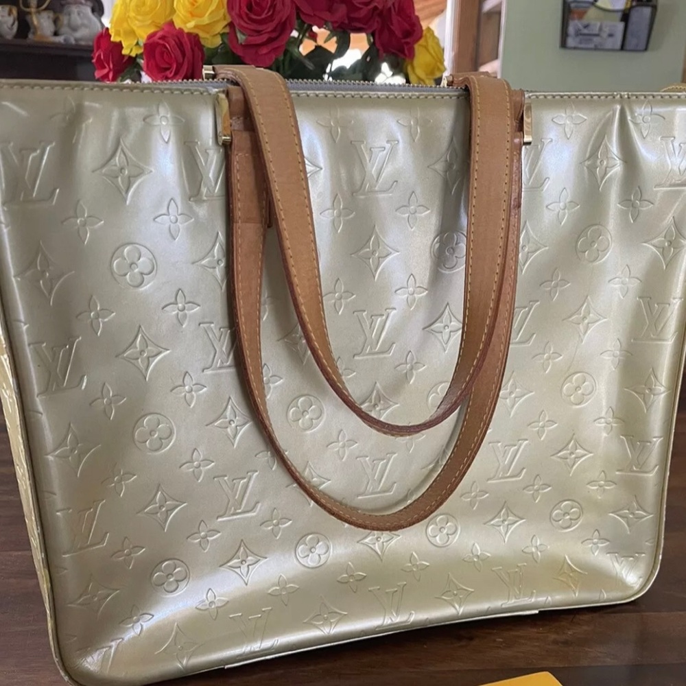 Louis Vuitton Vernis Columbus Shoulder Bag